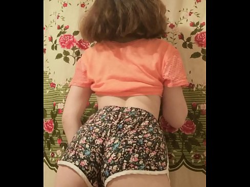 ❤️ Seksi mlada bejba se pred kamero sleče s kratkih hlač ❤️ Porno pri nas ️❤